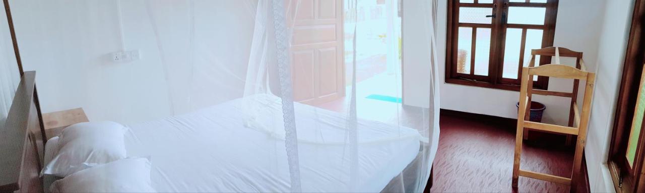 Exotic Beach Hotel アルガムベイ エクステリア 写真